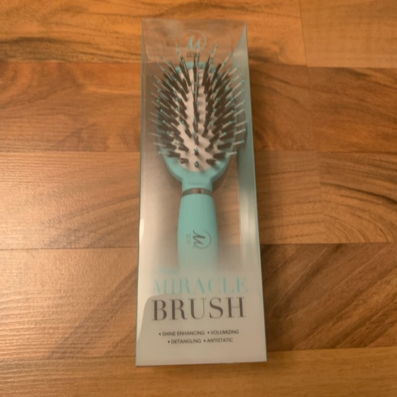 New Leyla Milani Mini Miracle Brush - Picture 2 of 3